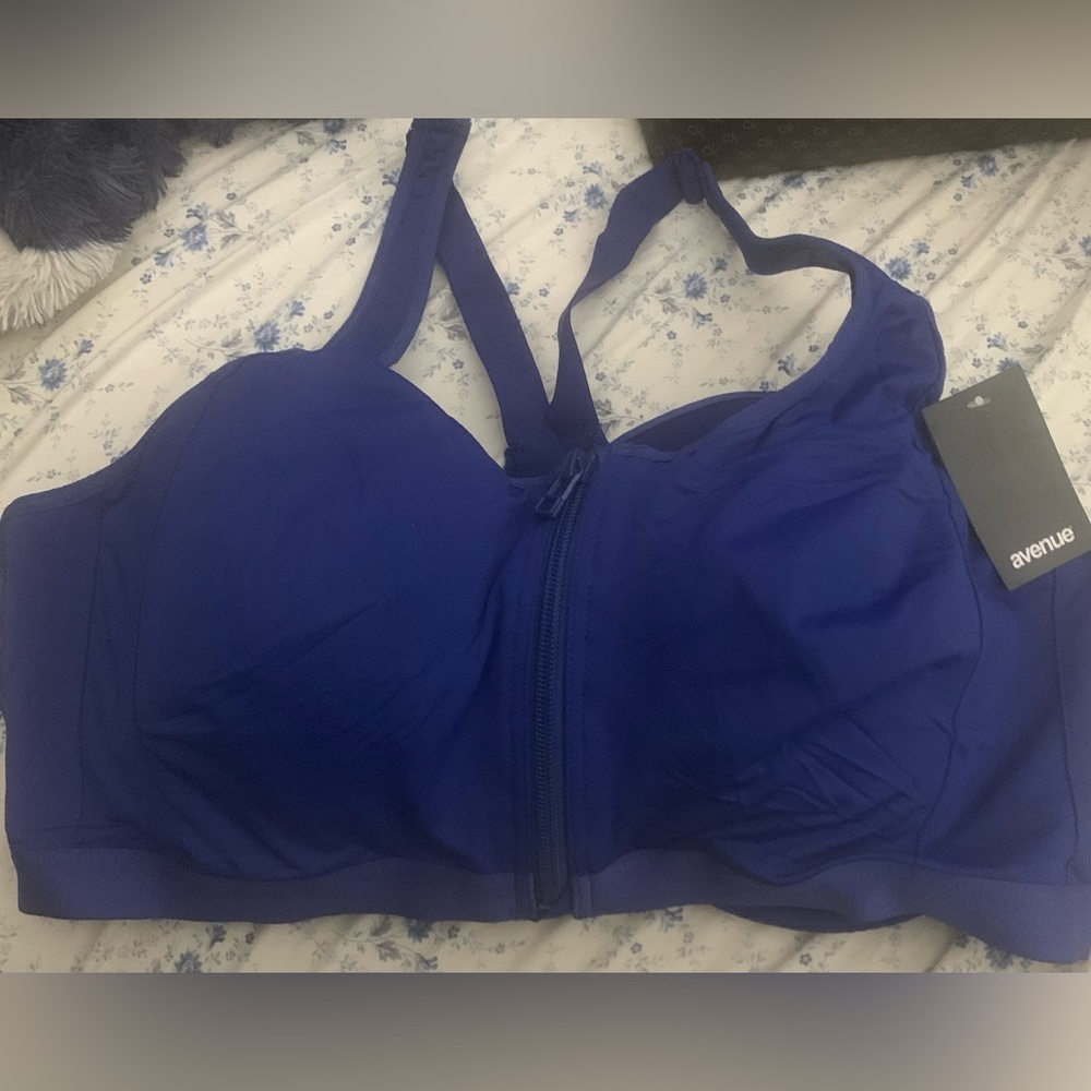 Avenue sports bra cobalt blue 44D nwt underwire